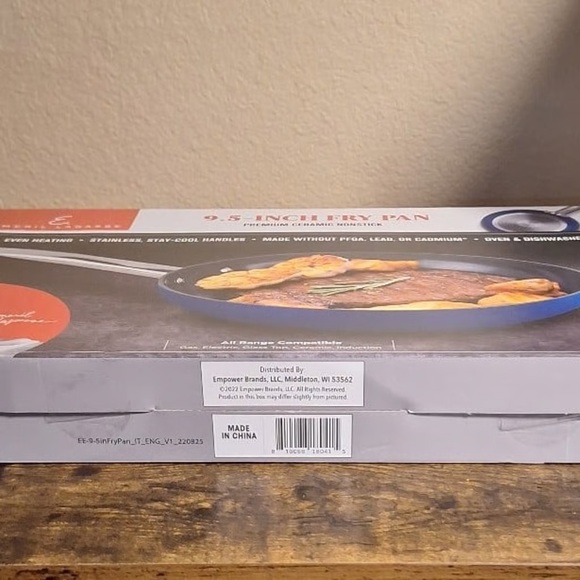 Emeril Lagasse 9.5'' Fry Pan Skillet - Picture 4 of 9